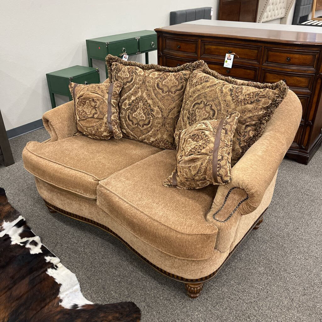Consignment Furniture