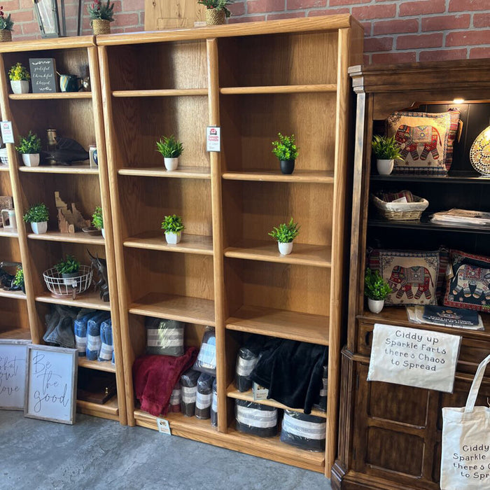 Lg Oak Bookcase
