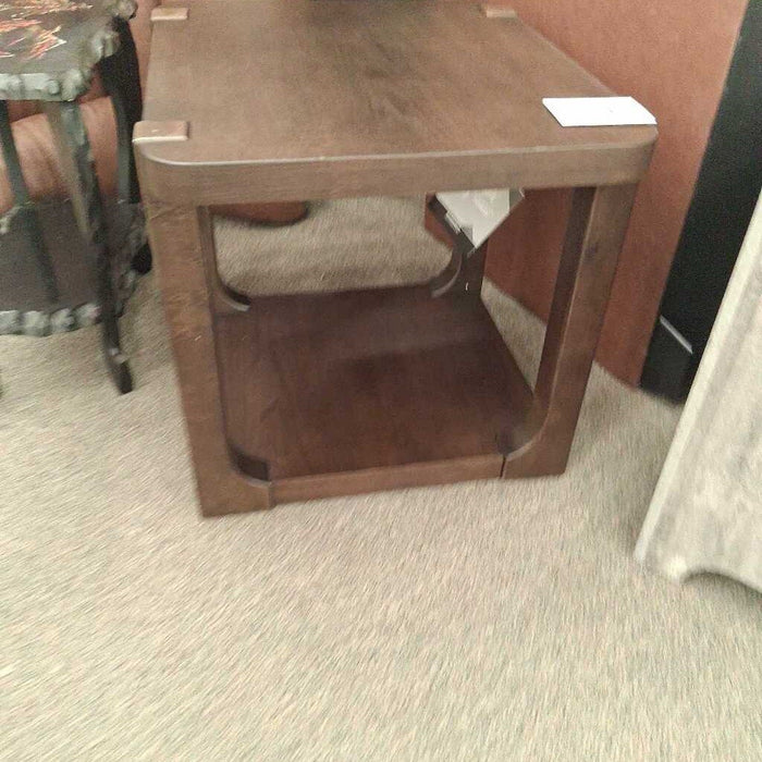 A T656-3 Breckington End Table