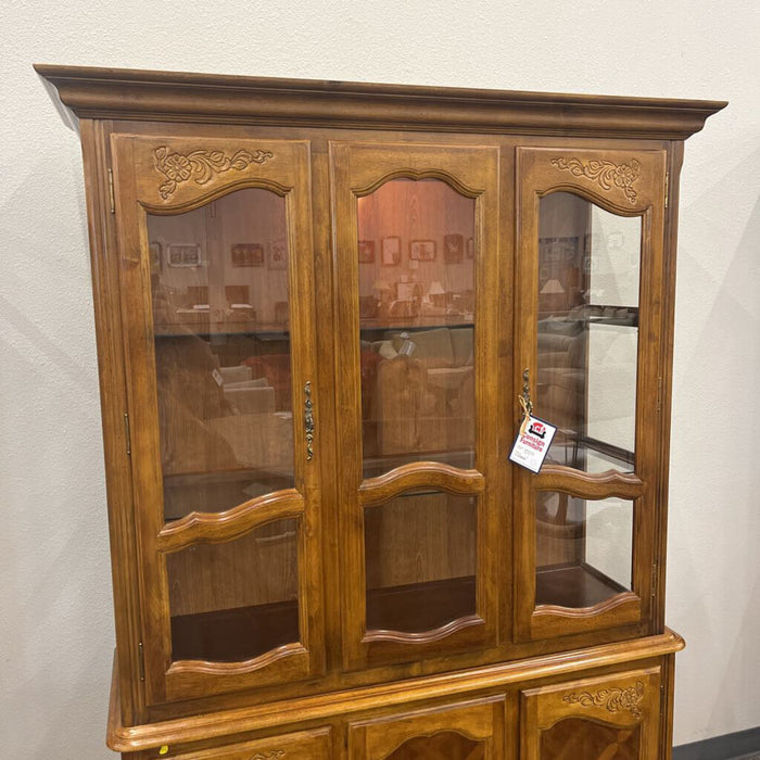 2pc Floral Oak Hutch