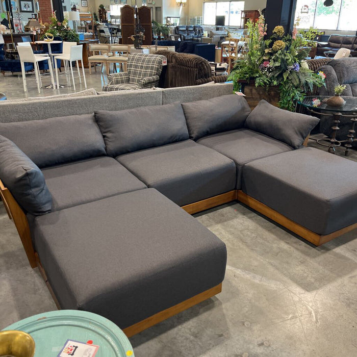 "Bondi" 5pc. Modular Sectional