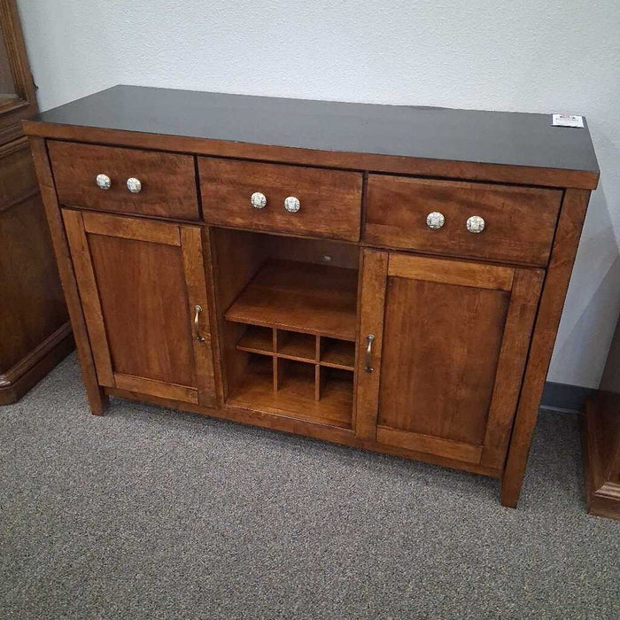 Black & Brown Buffet