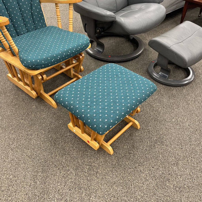 Oak Nursery Rocker w/ Ottoman