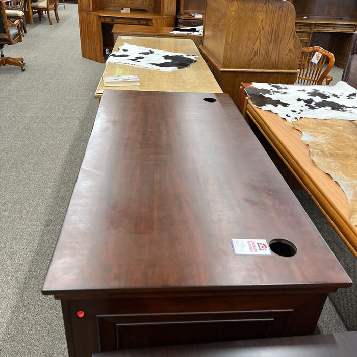 "Richmond" Executive Desk