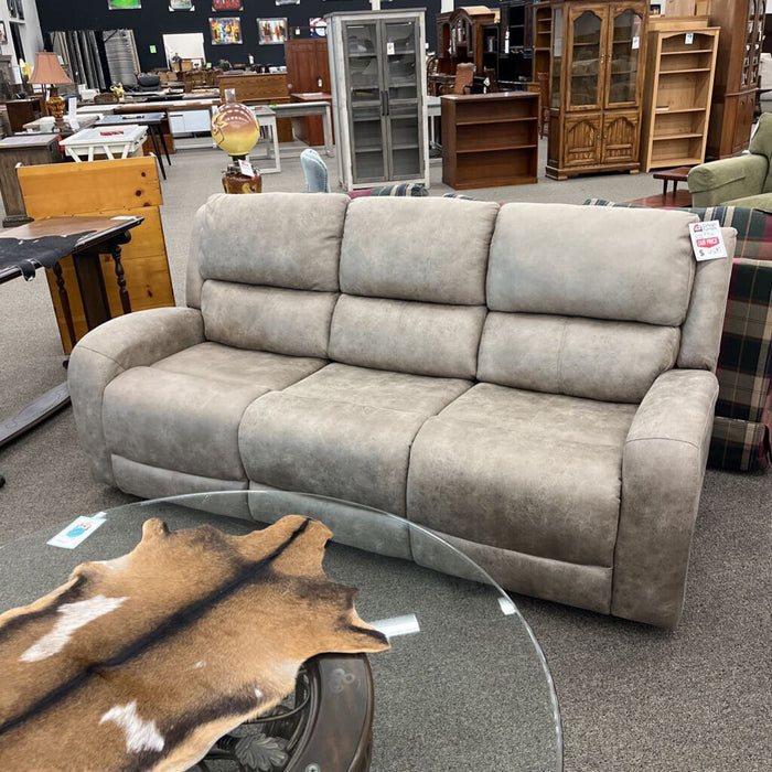 HOB 9601Br-3 Rec. Sofa