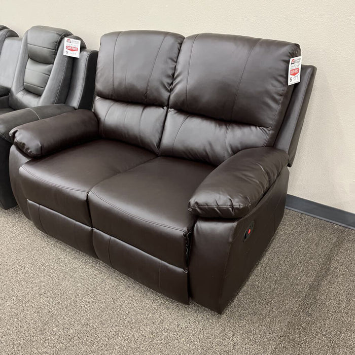 HOB 9368Brw-2 Rec. Loveseat