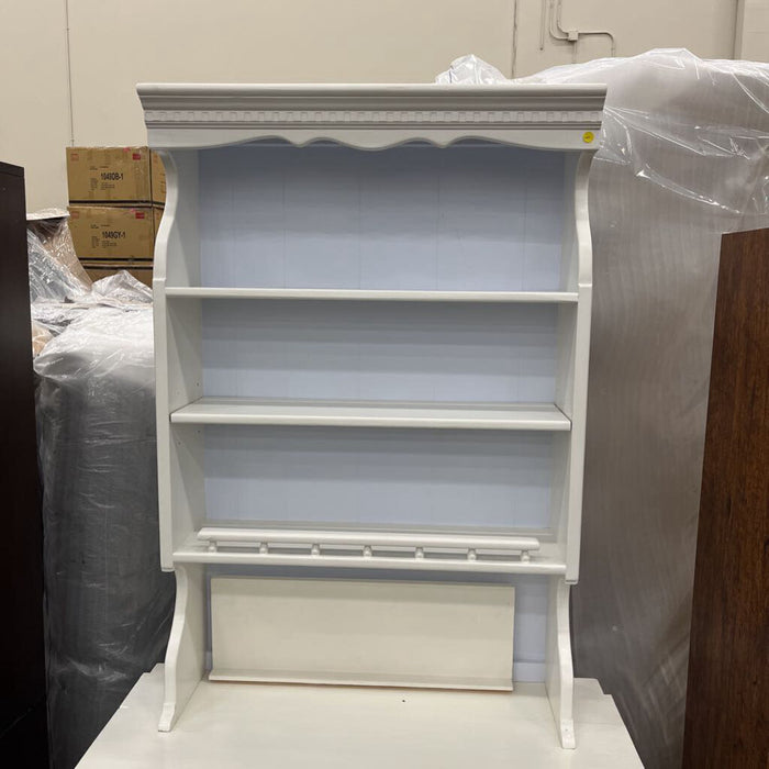 3 Dwr Chest w/ Hutch