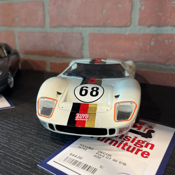 Ford GT 40 1/18