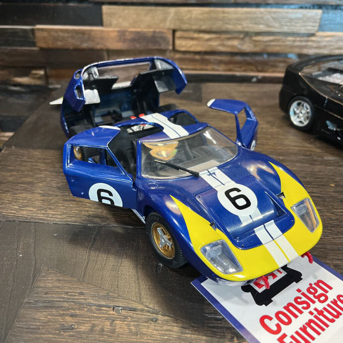 Ford GT 40 1/18