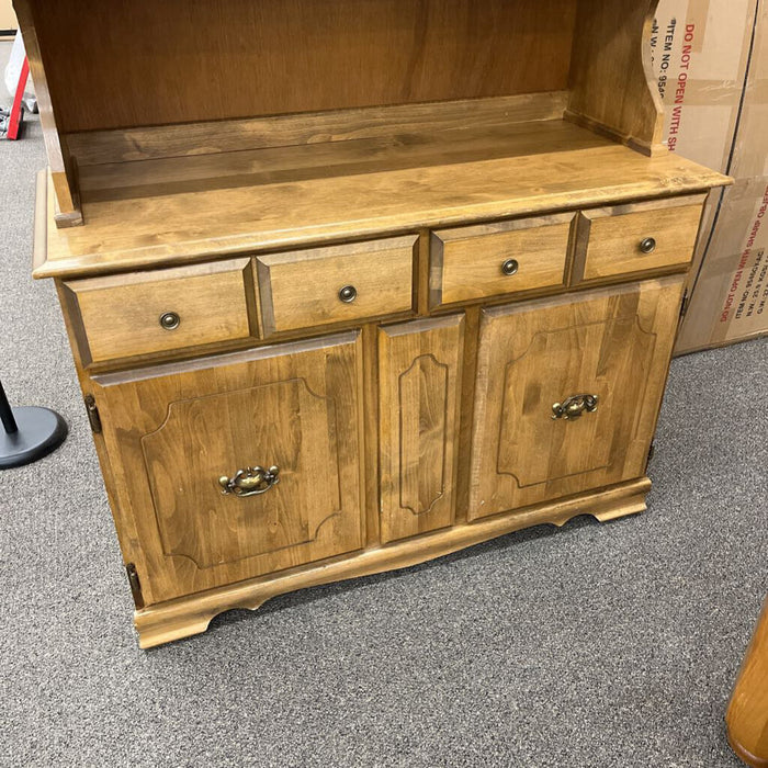 Pine Hutch