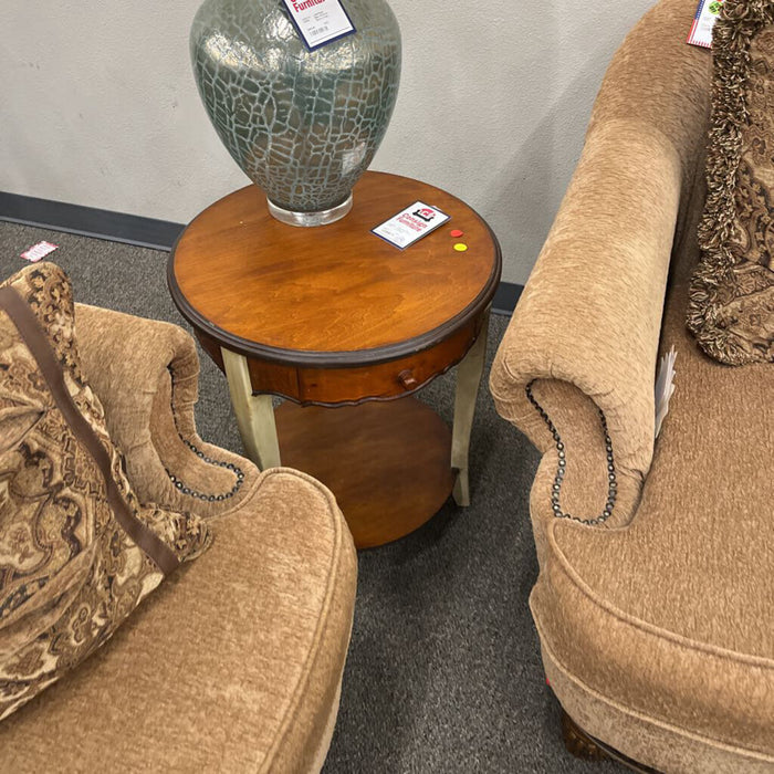 Vintage End Table w/ Drawer