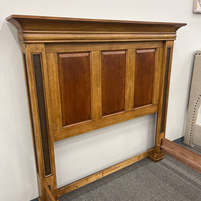 2-tone Queen Bed