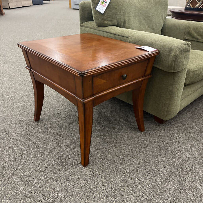 Cherry End Table w/ Drawer