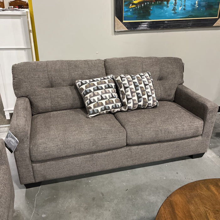 A 3100536 Mahoney Sofa Brown