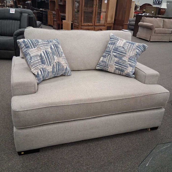 "Raven" Beige Oversize Chair