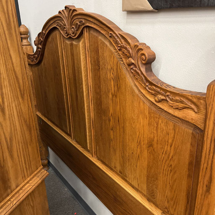 Carved Oak E.King Bed