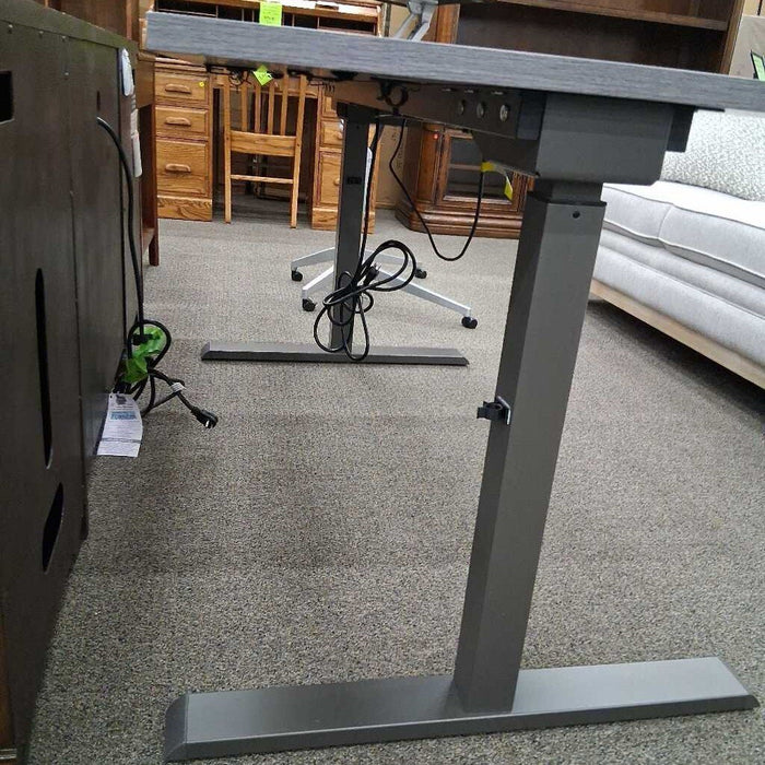 Gray Wood Pwr Adj. Desk