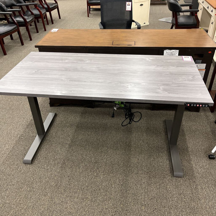 Gray Wood Pwr Adj. Desk