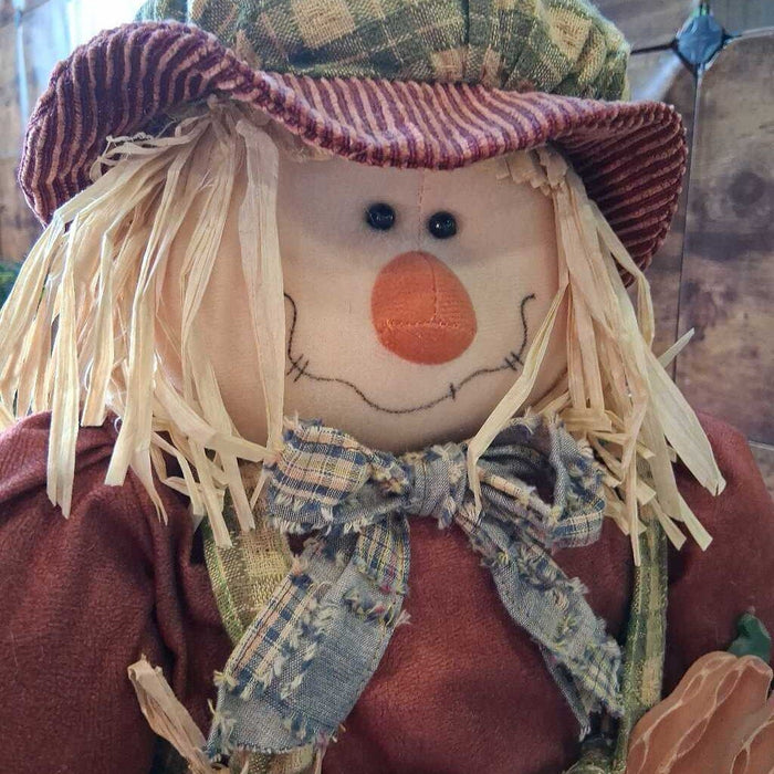 Peasant Girl Fall Decor