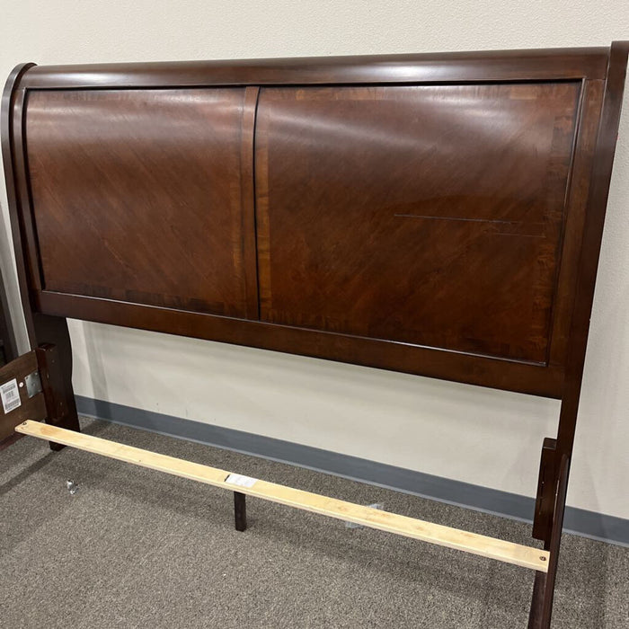 Dark Wood E.King Bed