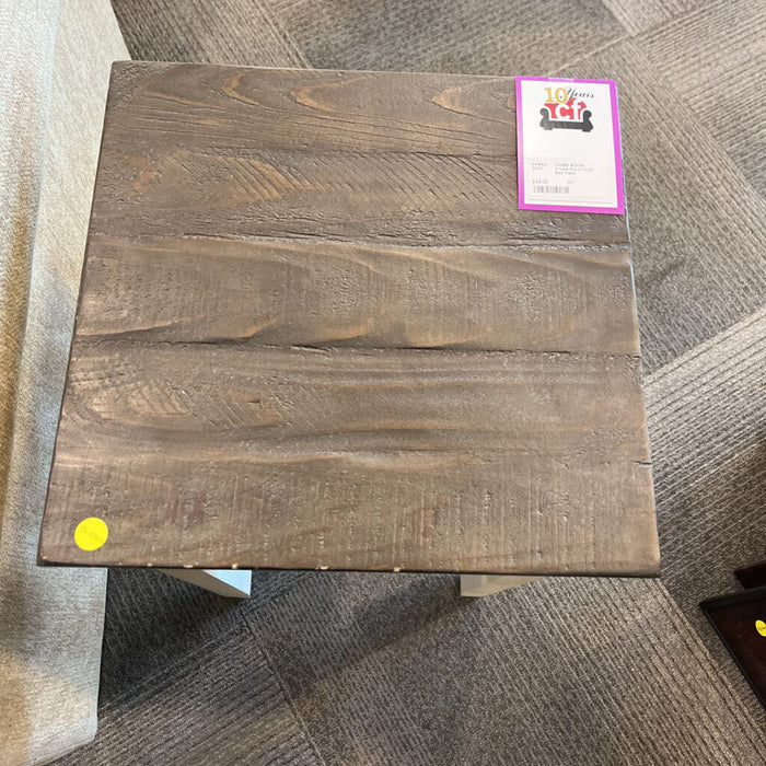 2-tone Farm Style End Table