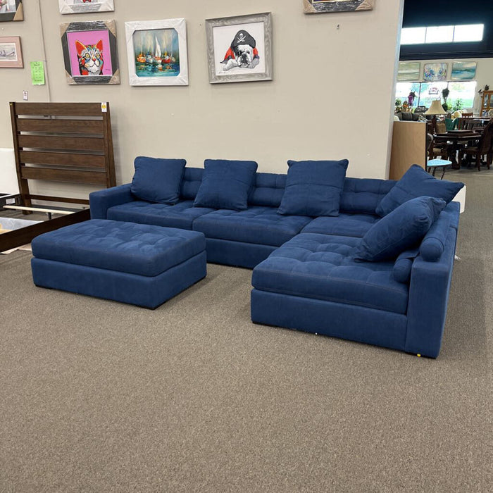 4pc. Blue Sectional w/ Ottoman