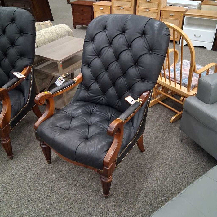 Vintage Tufted Black Leather Chair