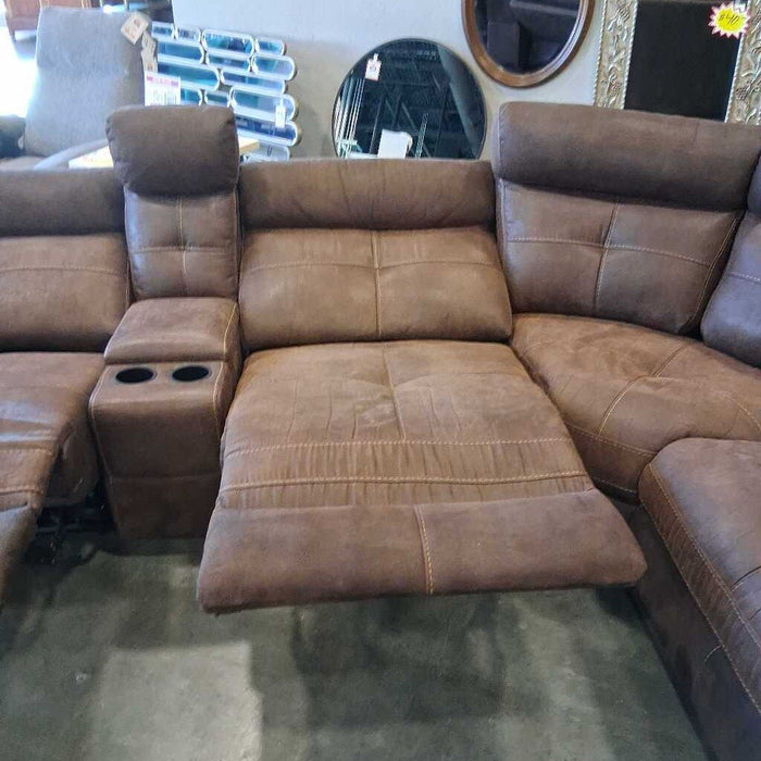 Brown Uph. 7pc. Pwr Sectional