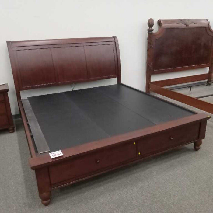 "Cambridge" E.King Capt. Bed