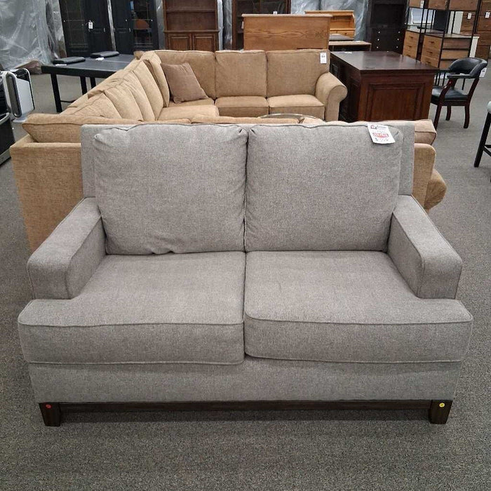 "Kaywood" Gray Fabric Loveseat