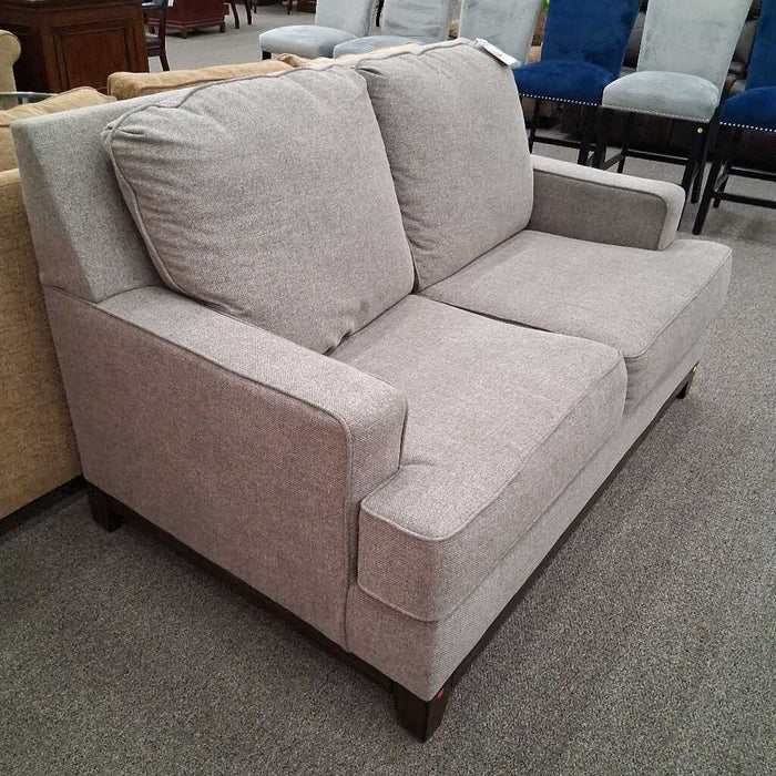 "Kaywood" Gray Fabric Loveseat