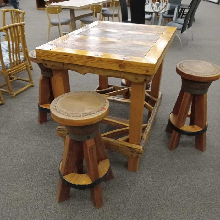 Rustic Cabin Style Table w/ 4 Stools