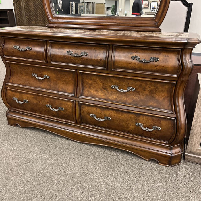 Marble top 7 draw w/ mirror