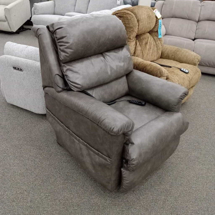 "Astor" Platinum PwhL Lift Recliner