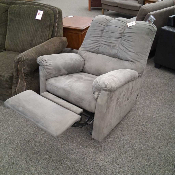 "Darcy" Gray Fabric Recliner