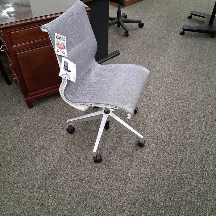 "Setu" Computer Chair