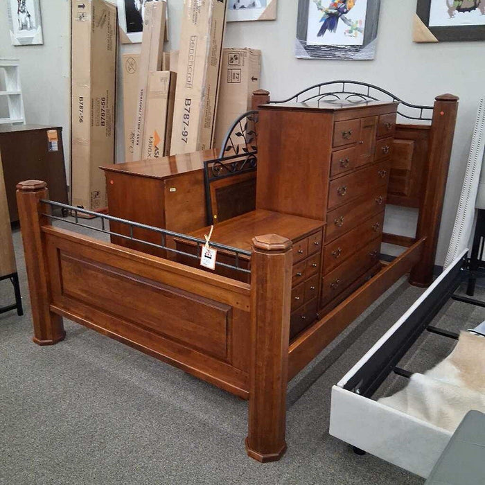 5pc. Queen Bedroom Set