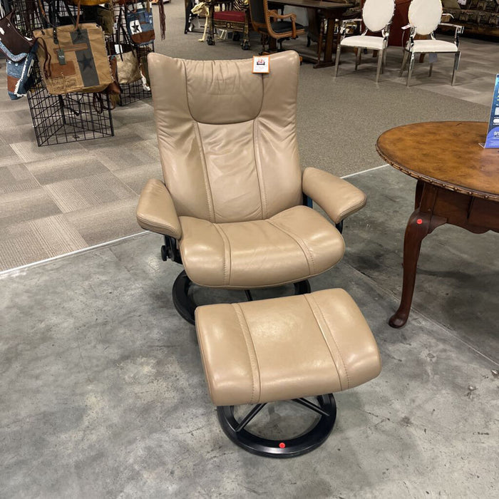 Brown Stressless Chair w/ Ottoman