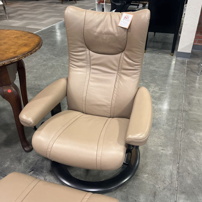 Brown Stressless Chair w/ Ottoman