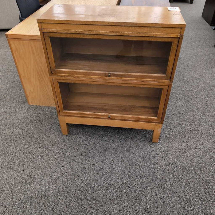 Low Oak Lawyers Library