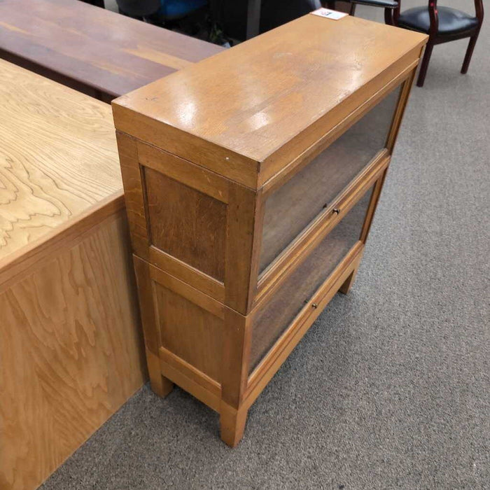 Low Oak Lawyers Library