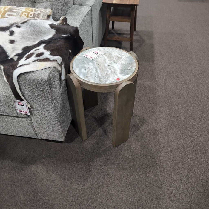 A A4000722 Gavrilley Accent Table