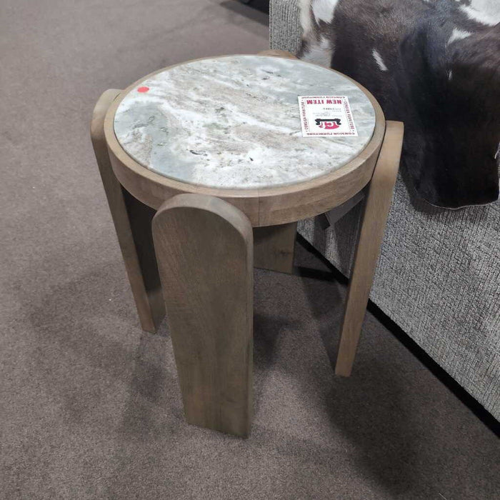 A A4000722 Gavrilley Accent Table