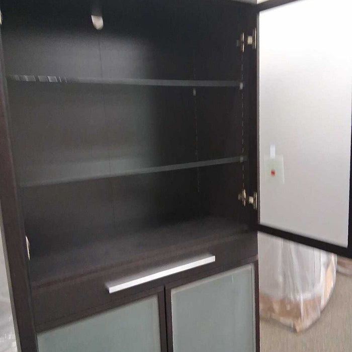 Brown Pier w/ Glass Doors