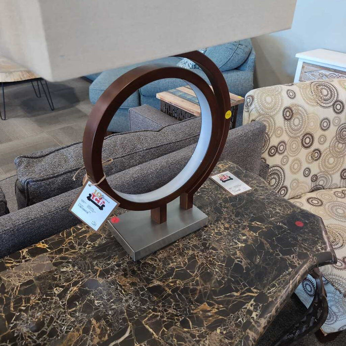 Naveta Circle base Lamp