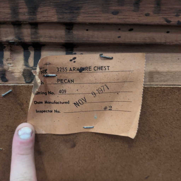 Vintage Oak gentlemen's chest