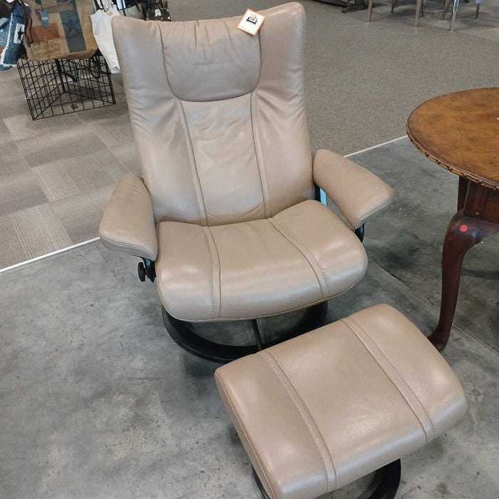 Brown Stressless Chair w/ Ottoman