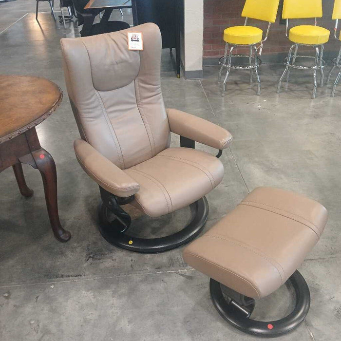 Brown Stressless Chair w/ Ottoman