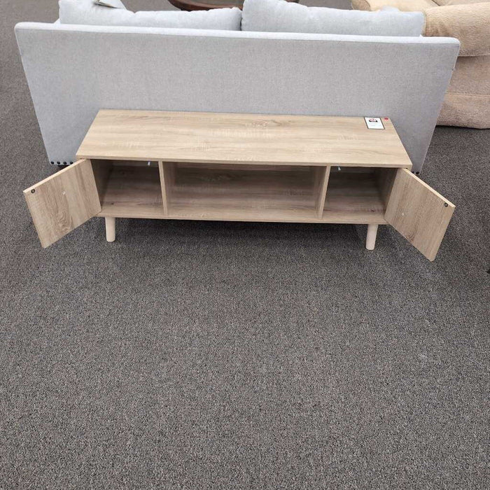 Sm. Blonde T.V. Console