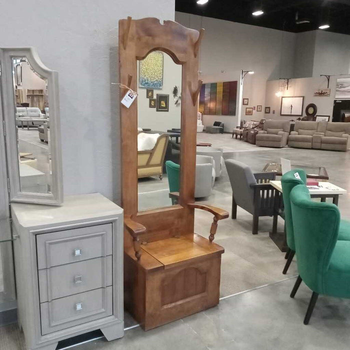 Pine Hall tree w/ Storage